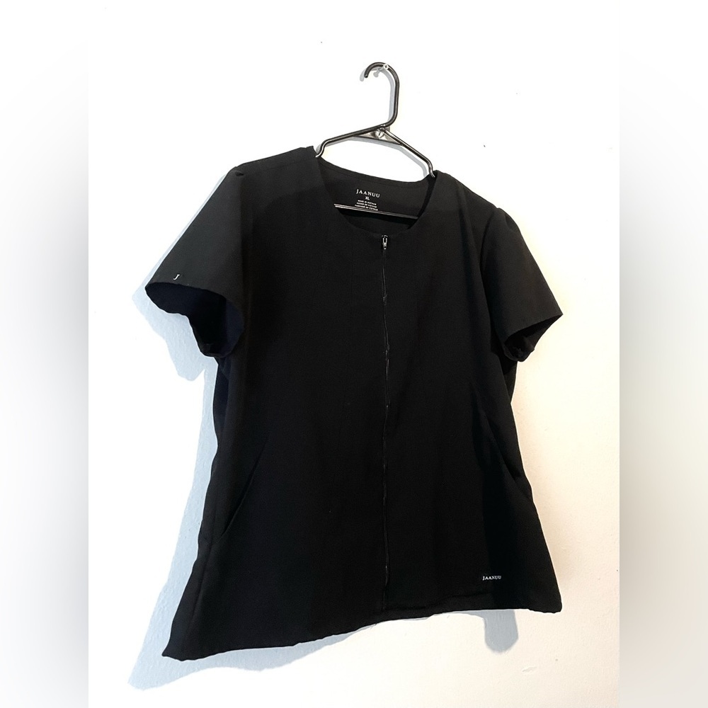 Jaanuu Scrub Top Womens XL Black Eyelet Antimicrobial Finish Medical Nurse - Picture 2 of 9